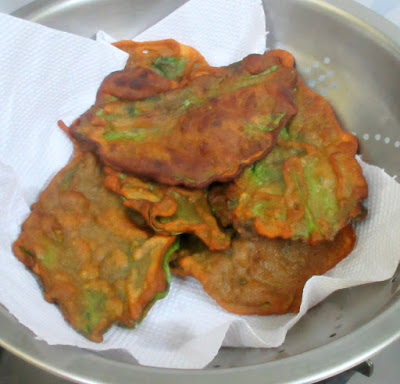 Fried Palak ki chat
