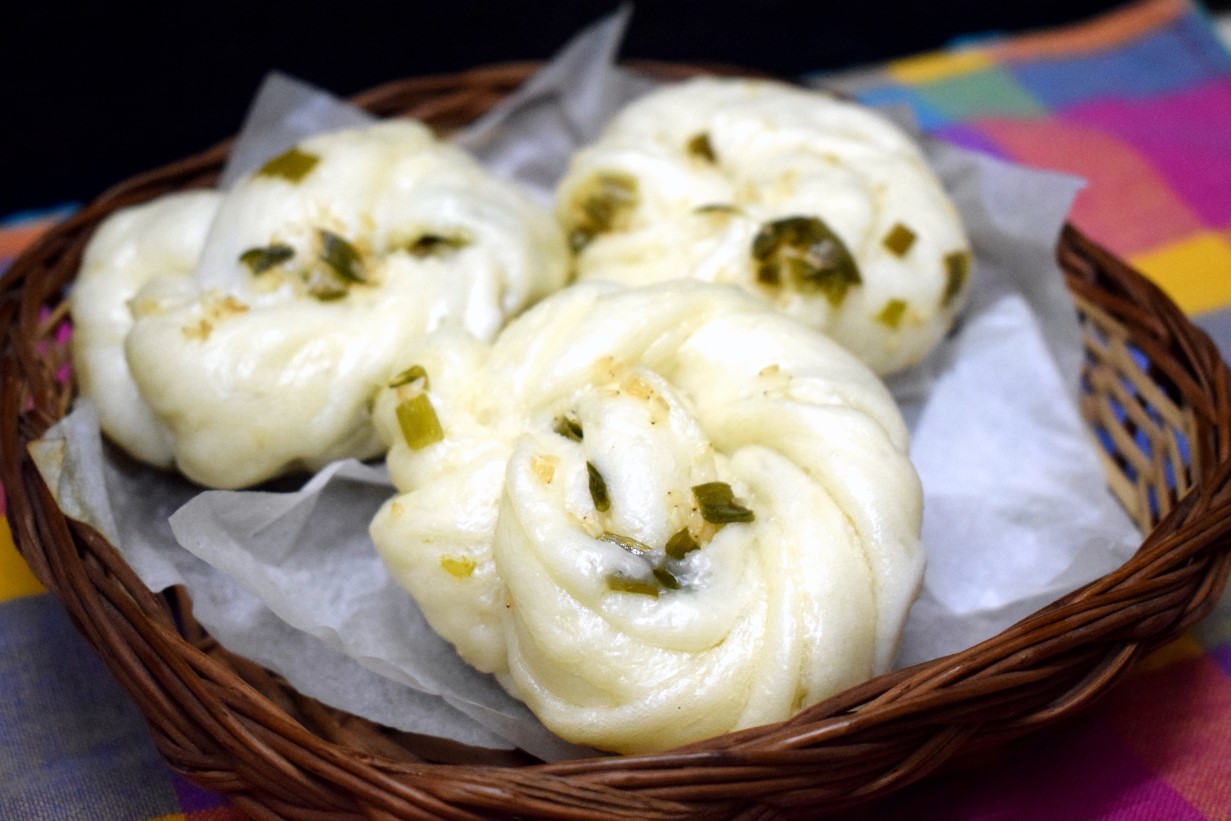 Steamed Scallion Buns