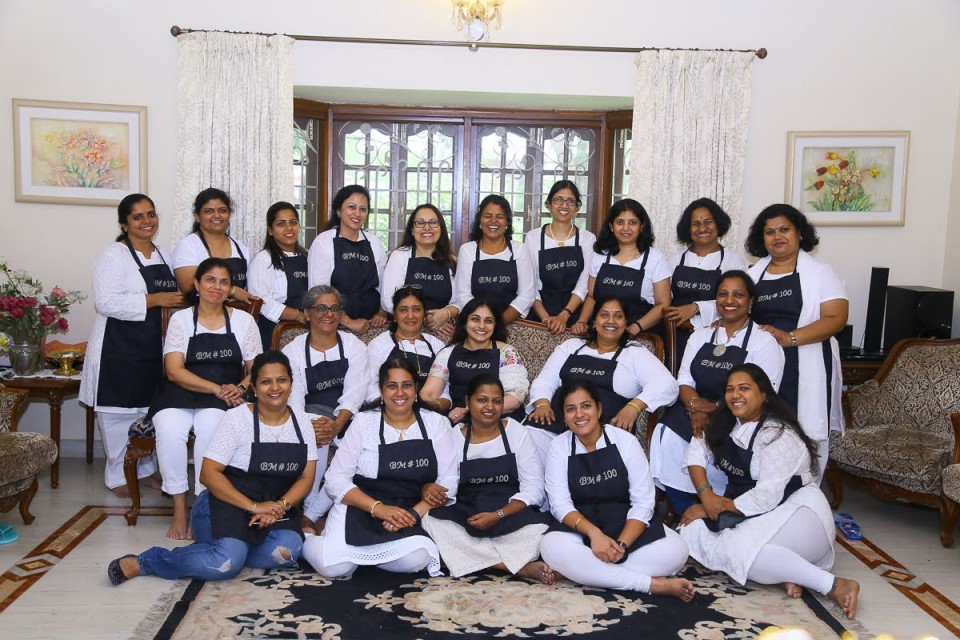 BM#100 Formal White Shoot