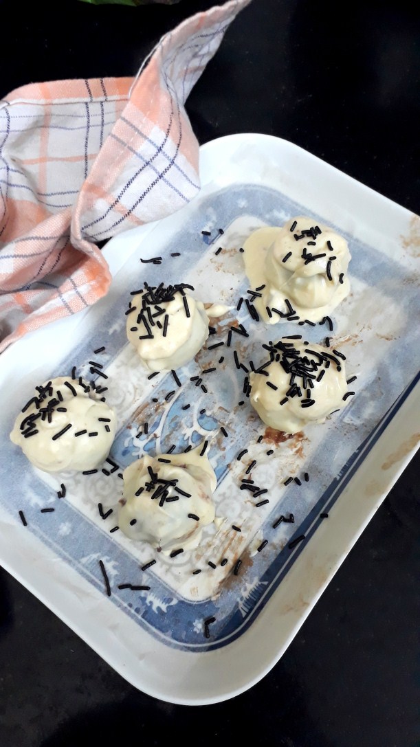 Indian Cottage Cheese Chocolate Truffle