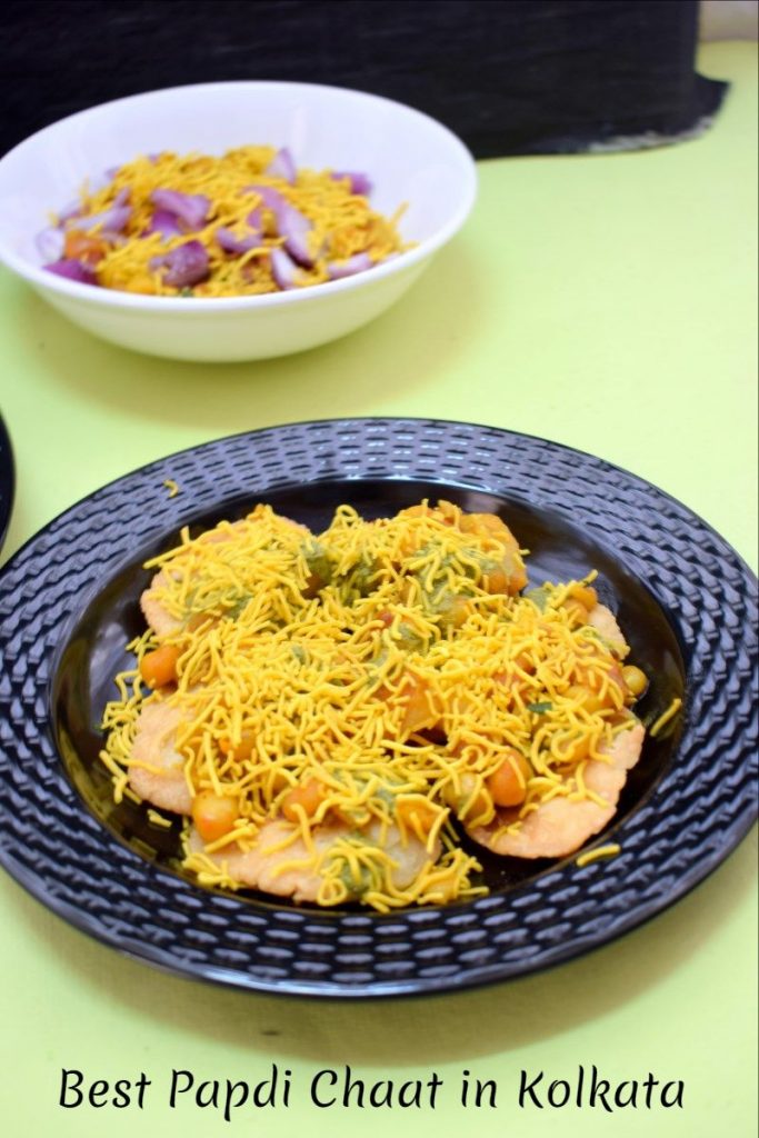 Kolkata Style Papri Chat Kolkata Style Papri Chat is different from other Papdi Chat as it uses yellow peas along with potato without curds