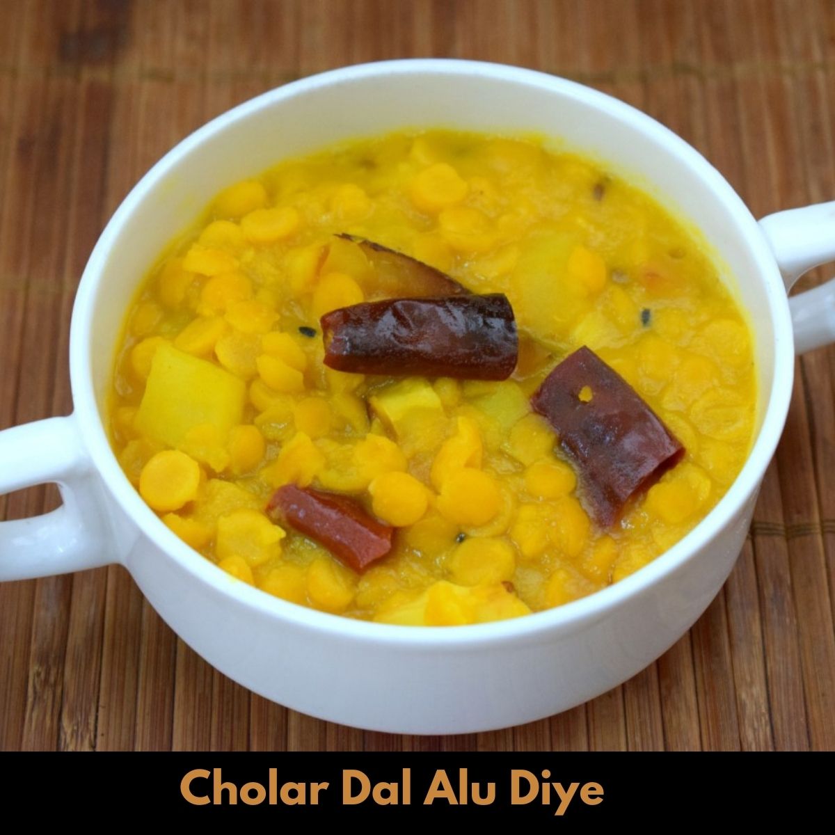Cholar Dal Alu Diye
